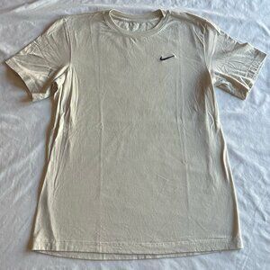 Nike Cream "The Nike Tee" Short-Sleeve Regular Fit Casual Top - Men's Small